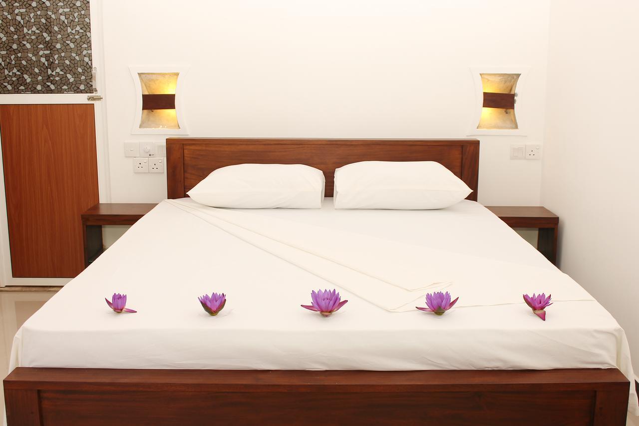 Tinara River Inn, Weligama Eksteriør bilde
