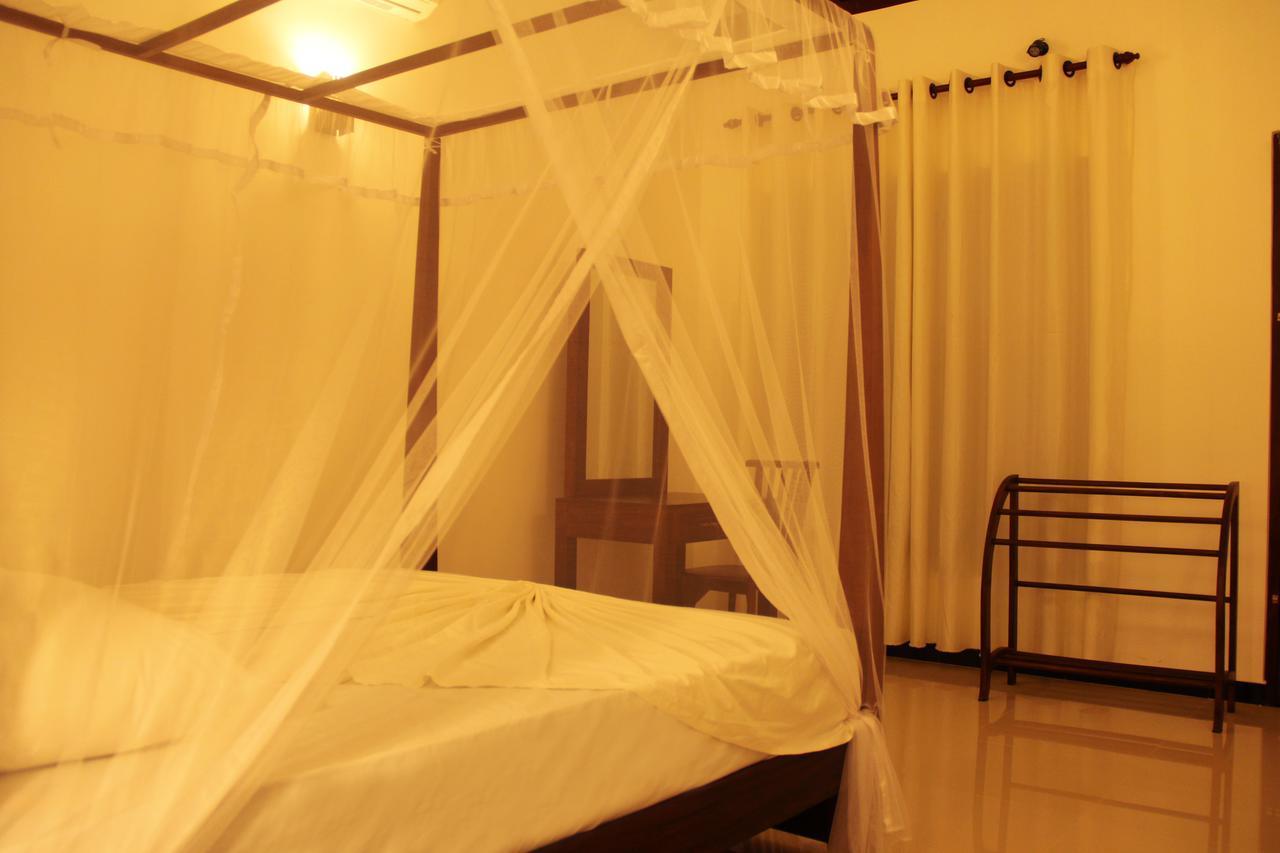 Tinara River Inn, Weligama Eksteriør bilde