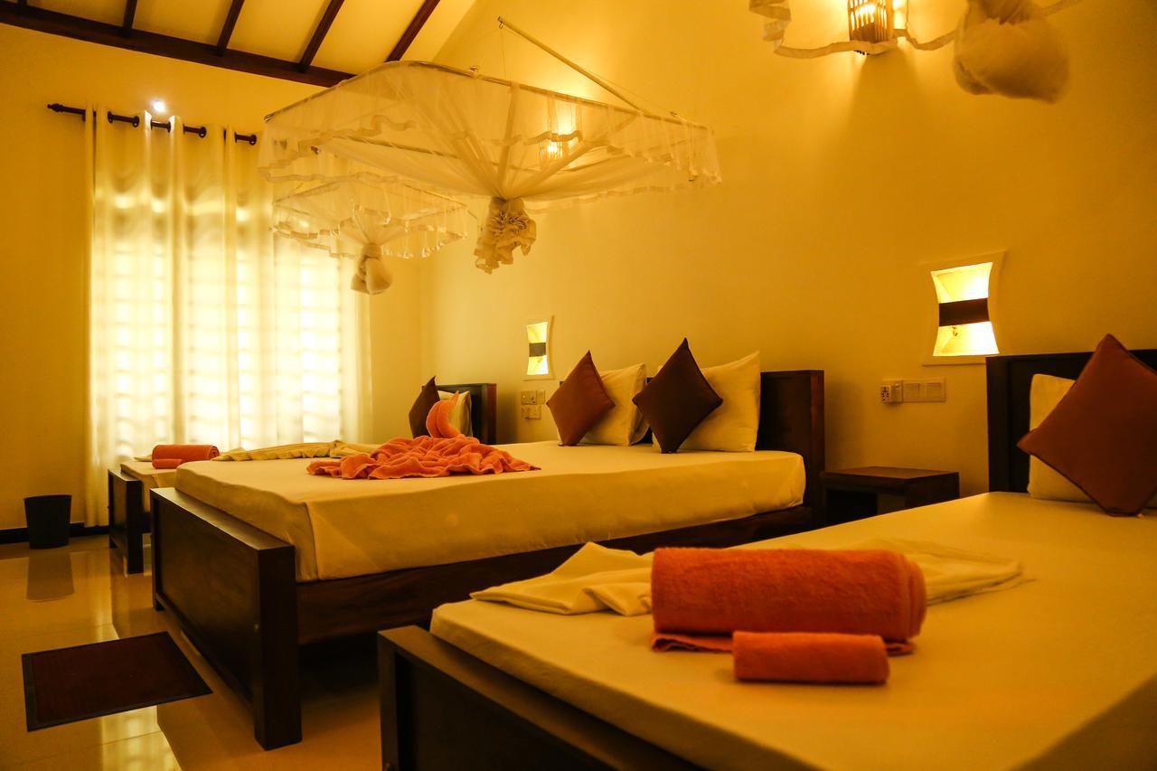 Tinara River Inn, Weligama Eksteriør bilde