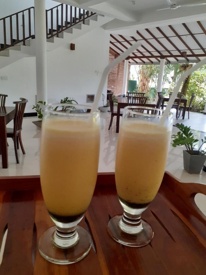 Tinara River Inn, Weligama Eksteriør bilde