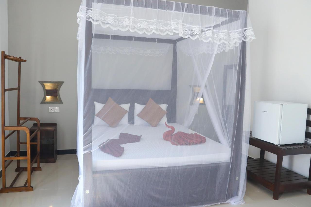Tinara River Inn, Weligama Eksteriør bilde